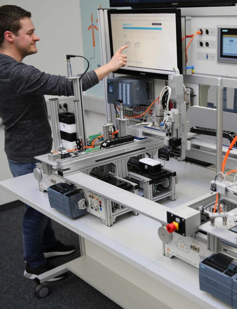The 3-axis gantry robot